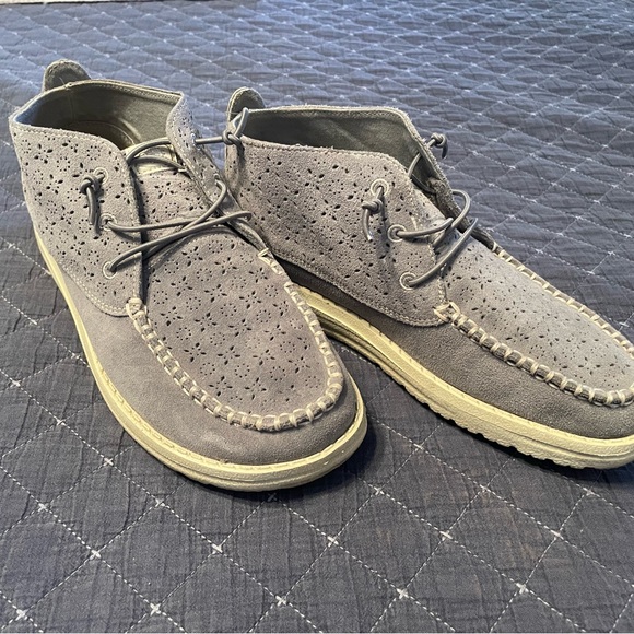 Men's Gray Suede Ankle Boots - Picture 1 of 1